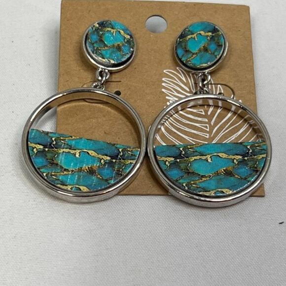 Silver tone with printed turquoise pattern embellishment dangling earrings - Picture 2 of 5